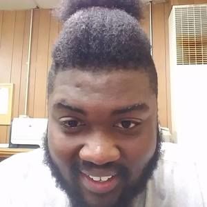 Meet your Posher, Dominique